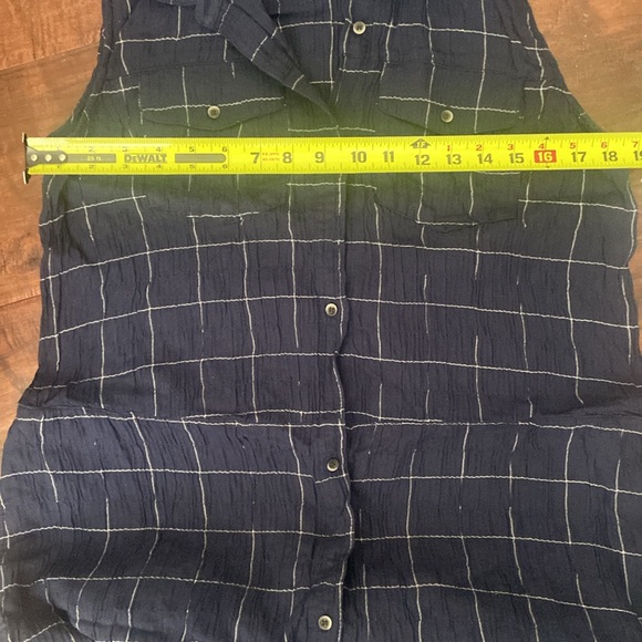 TREASURE & BOND Sleeveless Midi Shirtdress - Picture 5 of 6